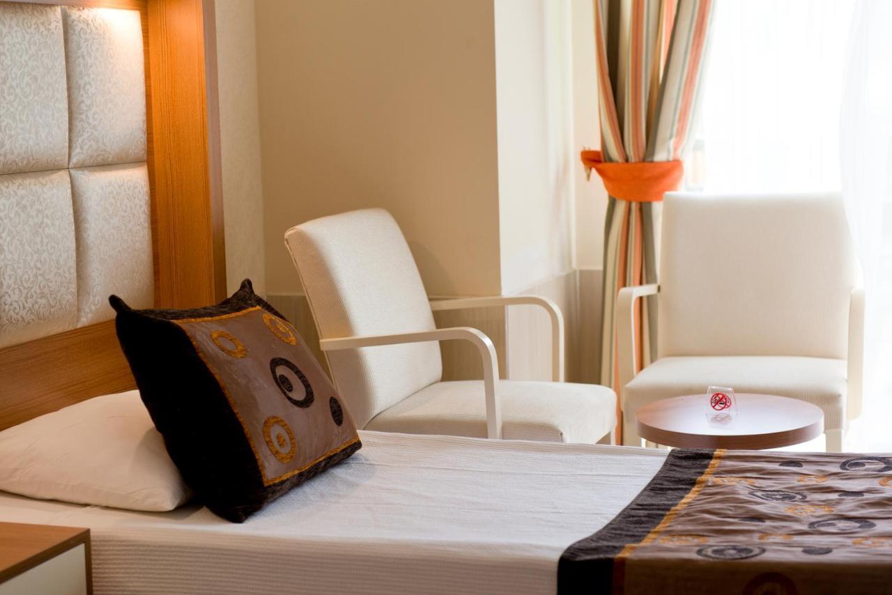 Oz Hotels Incekum Beach Resort & Spa Hotel Окурджалар Екстер'єр фото